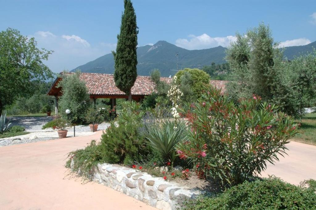 Agriturismo Renzano Garden Apartments Salo Exterior photo