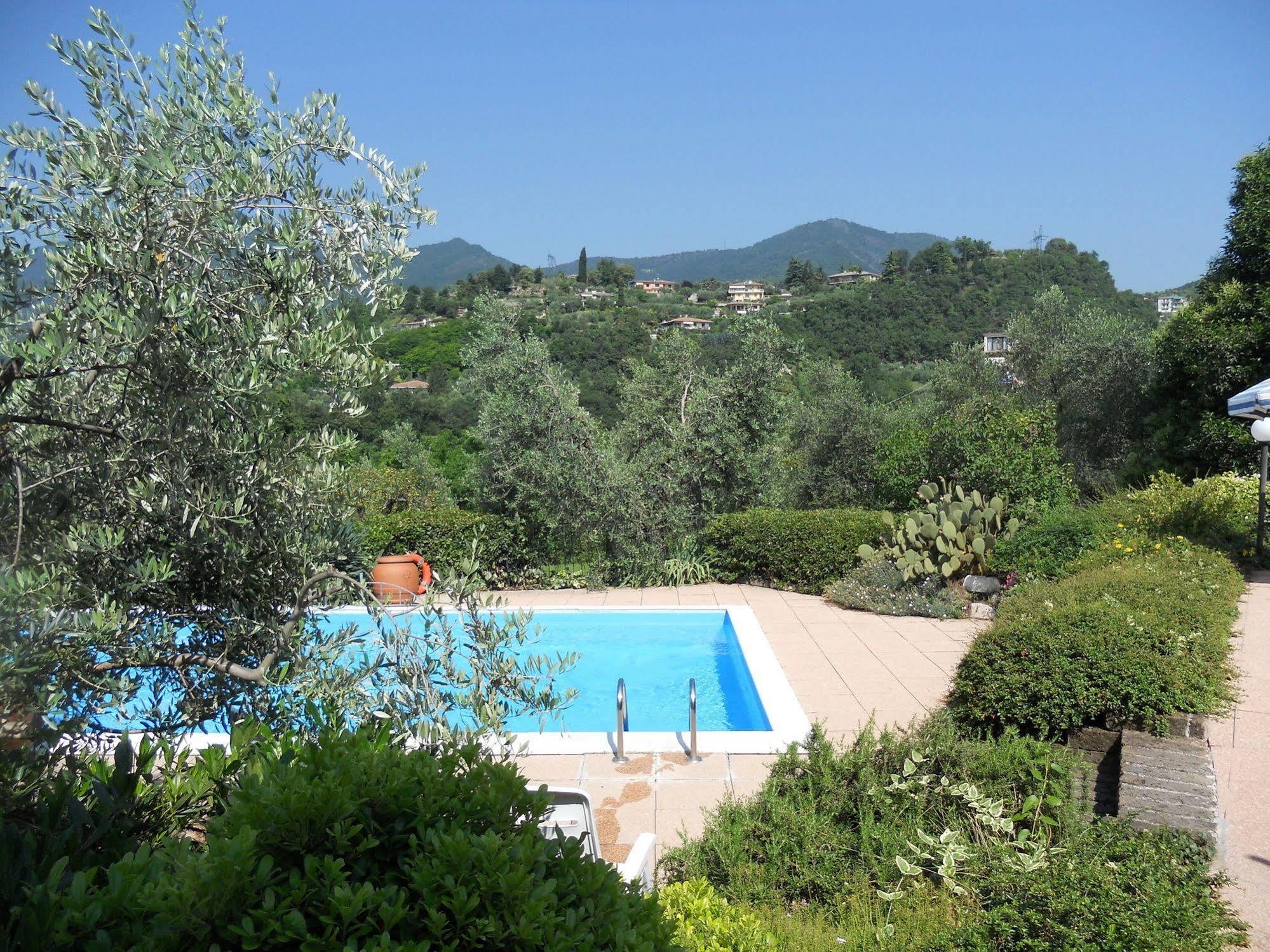 Agriturismo Renzano Garden Apartments Salo Exterior photo