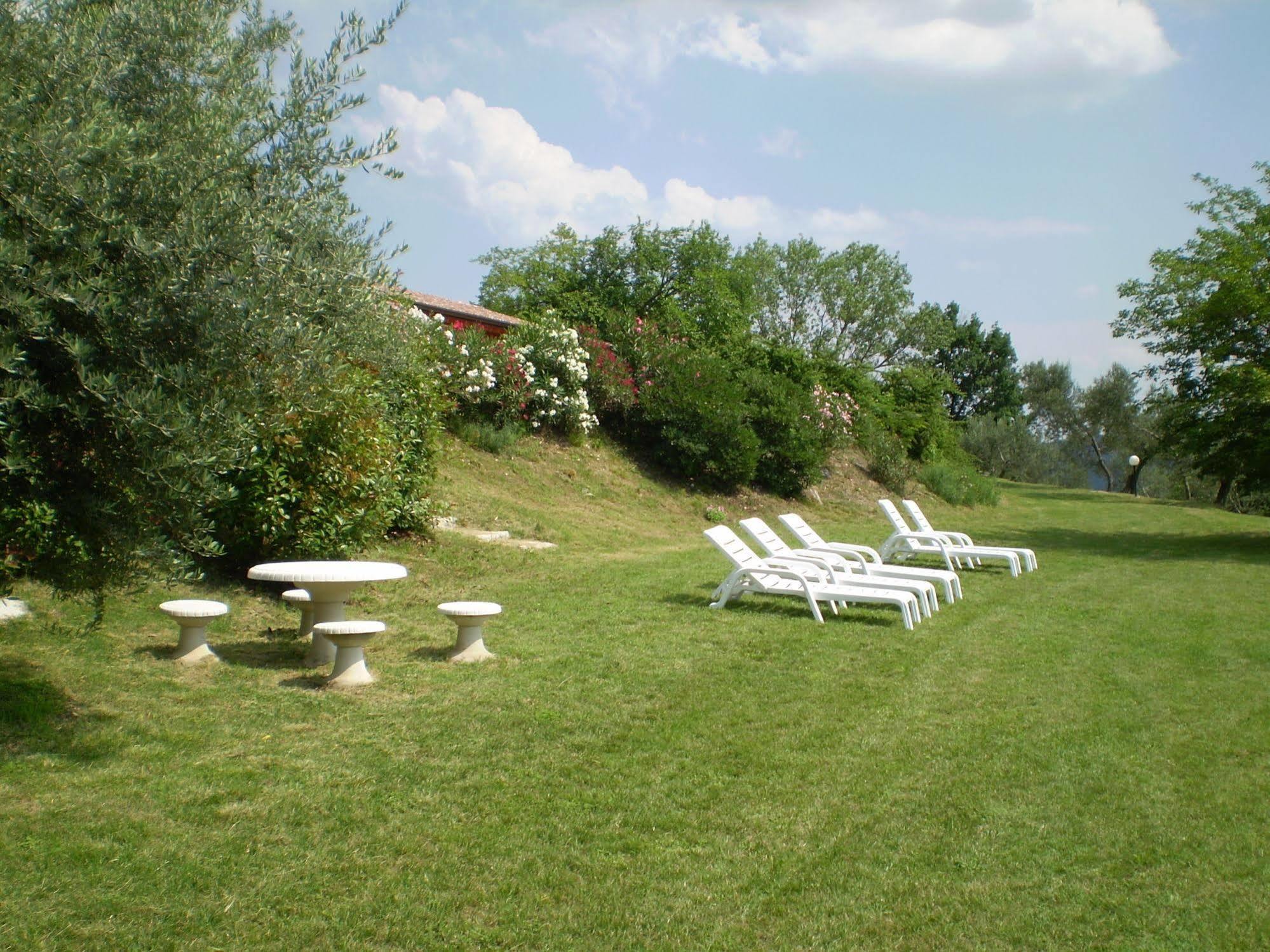 Agriturismo Renzano Garden Apartments Salo Exterior photo