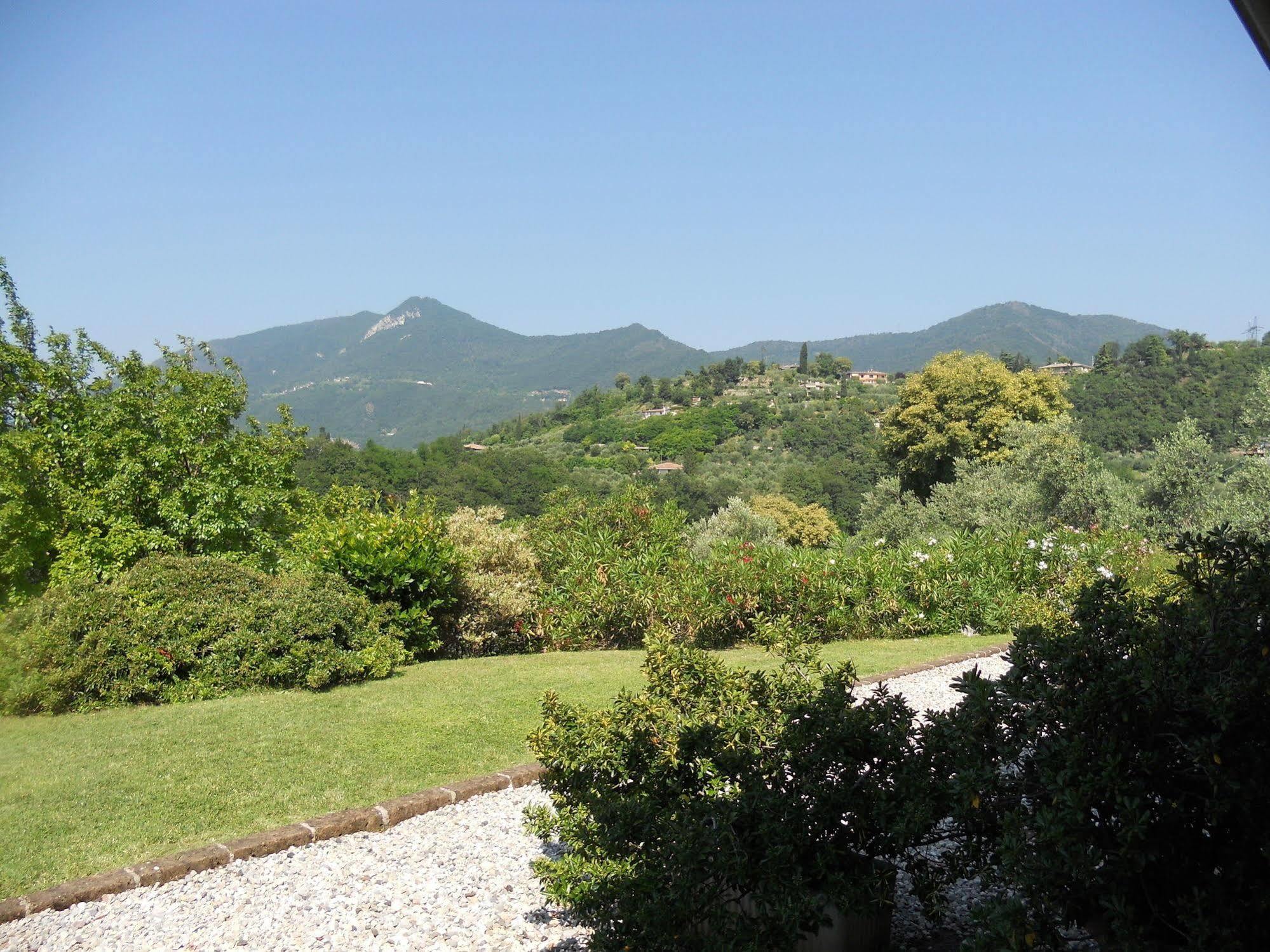 Agriturismo Renzano Garden Apartments Salo Exterior photo