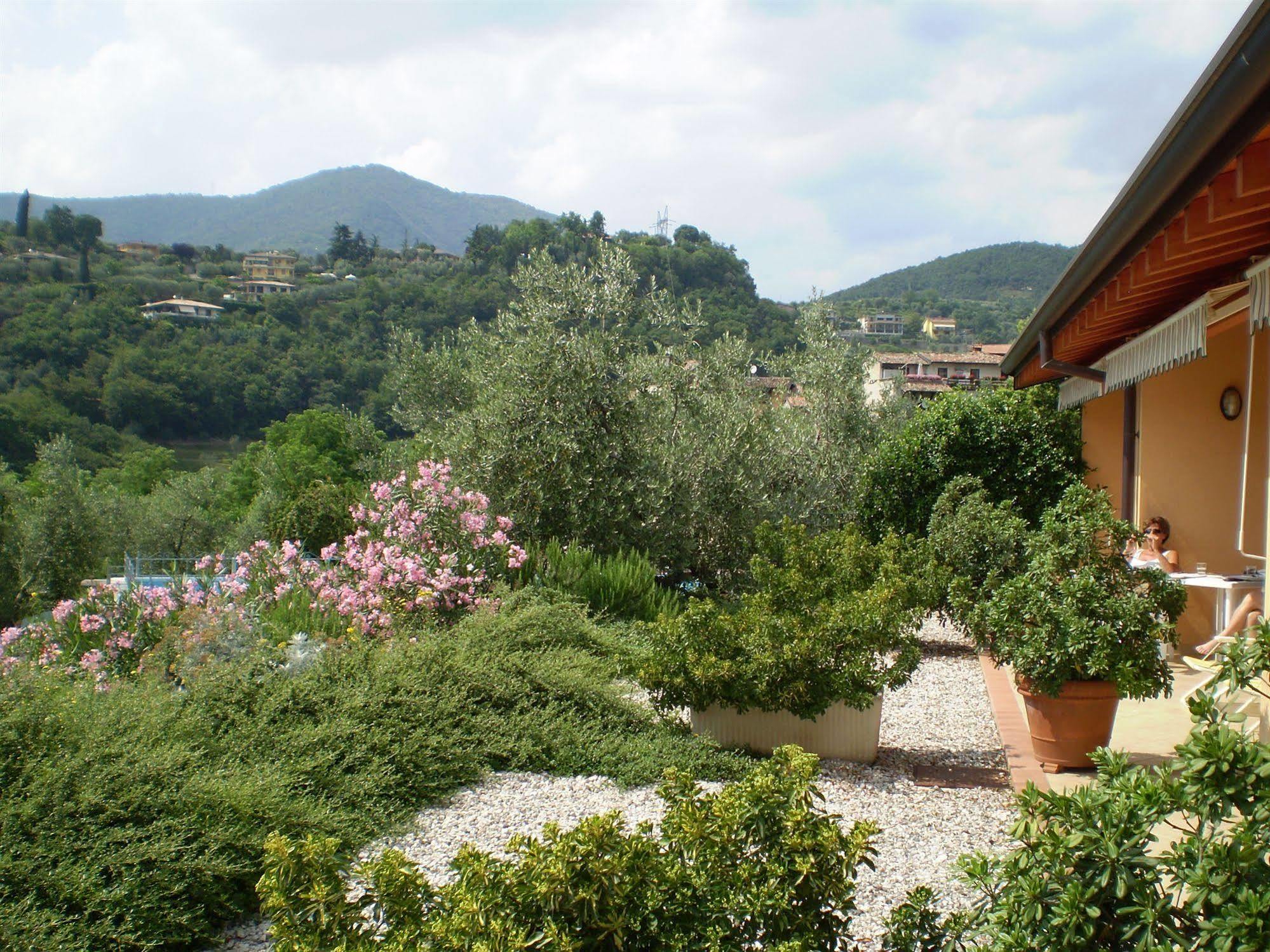 Agriturismo Renzano Garden Apartments Salo Exterior photo